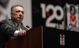 Ahmet Nur Çebi Uefayı İşaret Etti